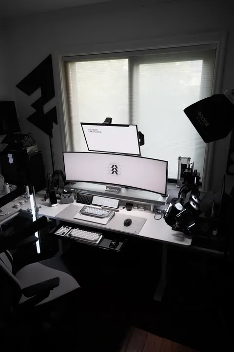 Michael Shi setup — Best Gaming Room